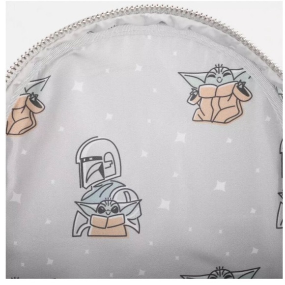 Grogu & Mandalorian Glow in the Dark Loungefly - Picture 14 of 14